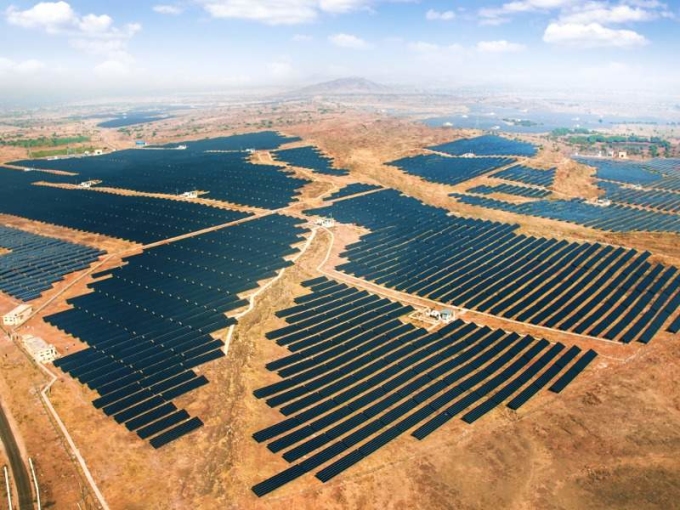 Những nhà máy điện mặt trời lớn nhất thế giới