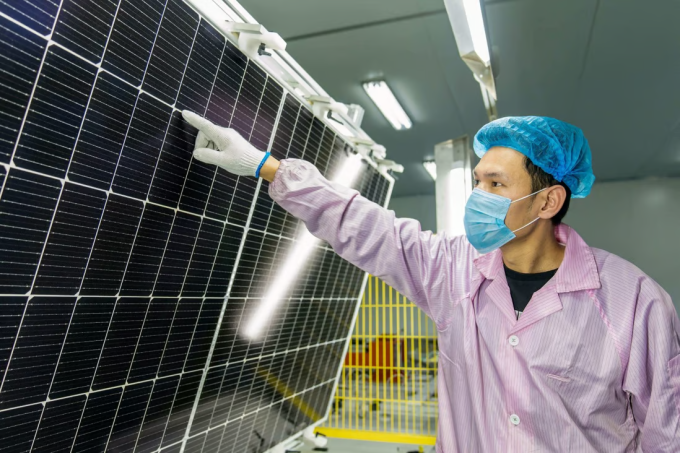 Pin mặt trời – ‘quân bài’ mới của Trung Quốc