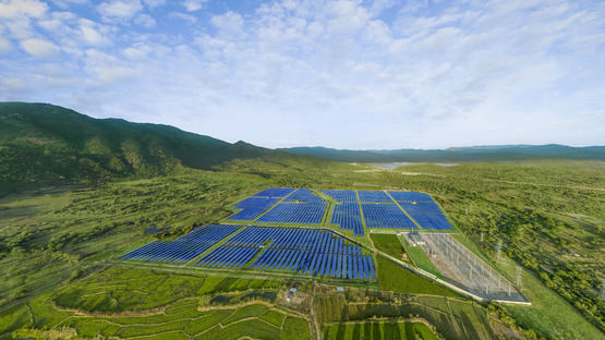 Khánh thành nhà máy điện mặt trời đầu tiên