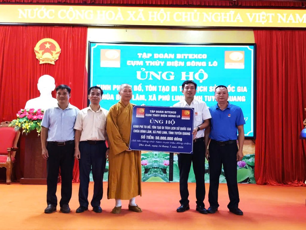 Ủng hộ 50 triệu đồng tôn tạo ngôi chùa có bảo vật quốc gia 733 năm ở Tuyên Quang