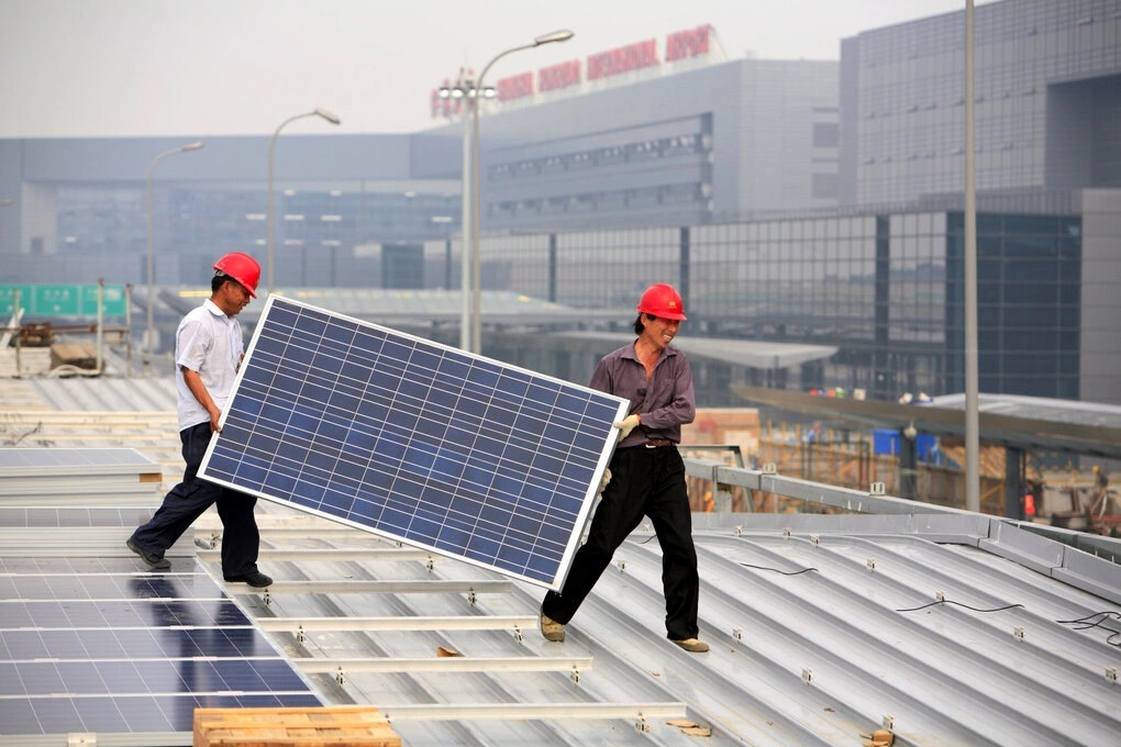 Công nghệ giúp Trung Quốc thu hồi 90% vật liệu từ pin mặt trời, ắc quy cũ